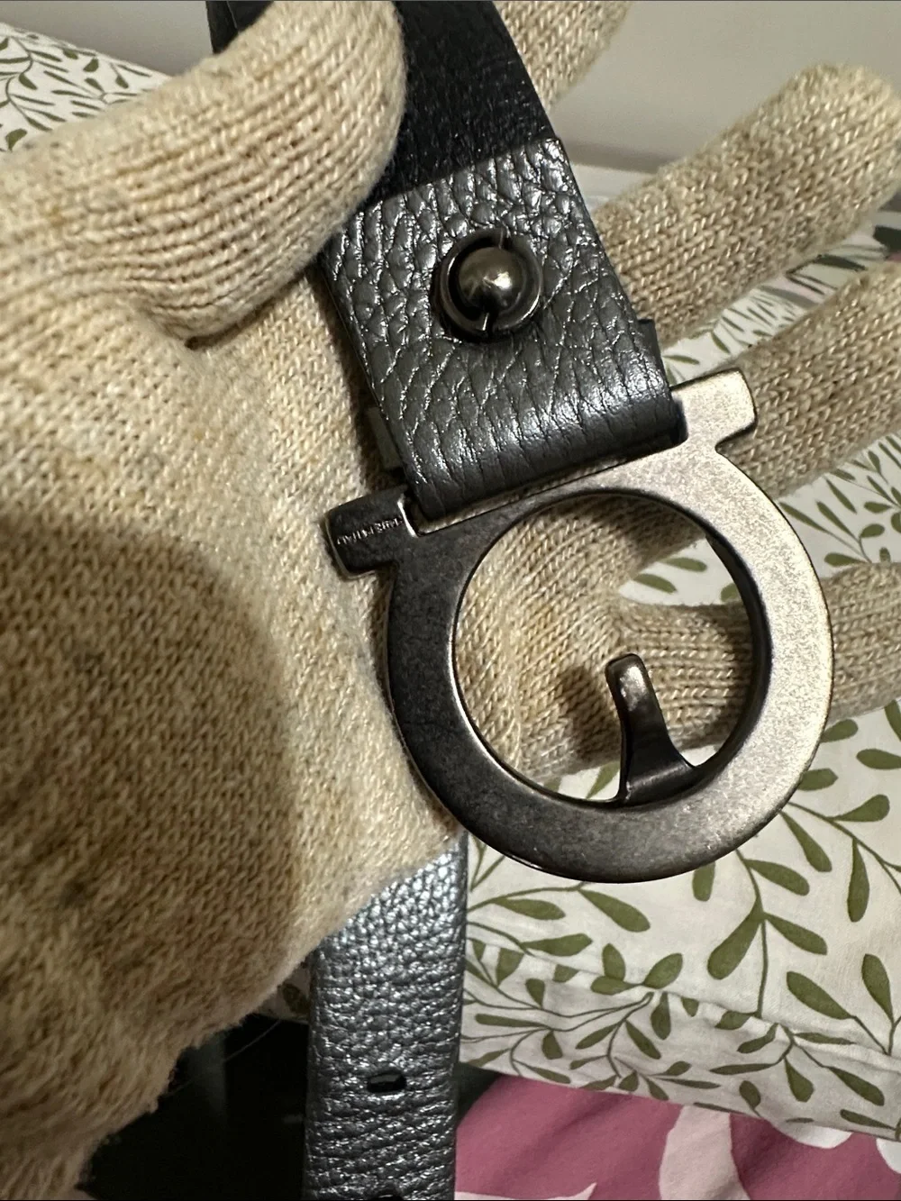 Salvatore Ferragamo Unisex Metallic Gray Leather Belt with Signature Ring Buckle